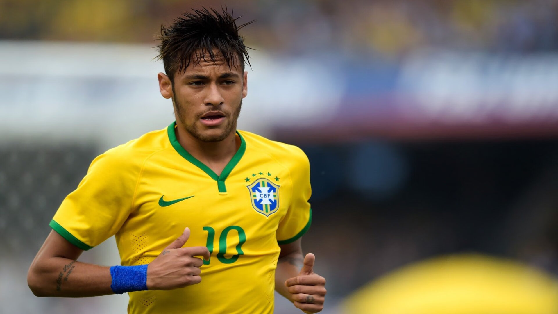 版权保护措施加强，足球赛事相关内容版权日益受到重视，新赛季足球版权